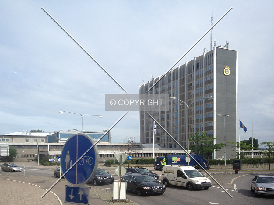 Polishuset by Nephilim