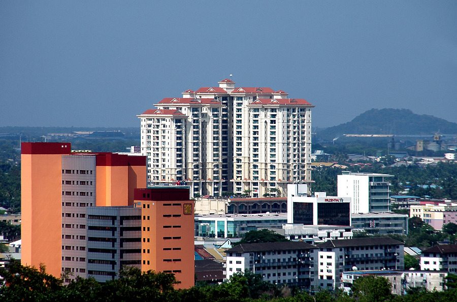 Riverine Emerald Condominium by John Bek