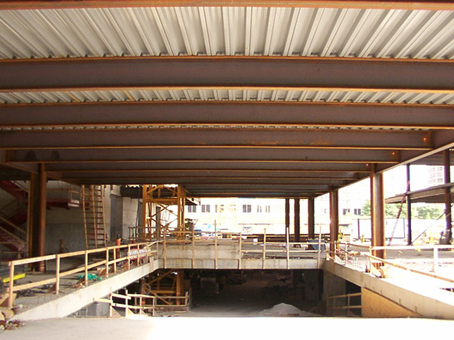 540 West Madison Street by Daniel Kieckhefer