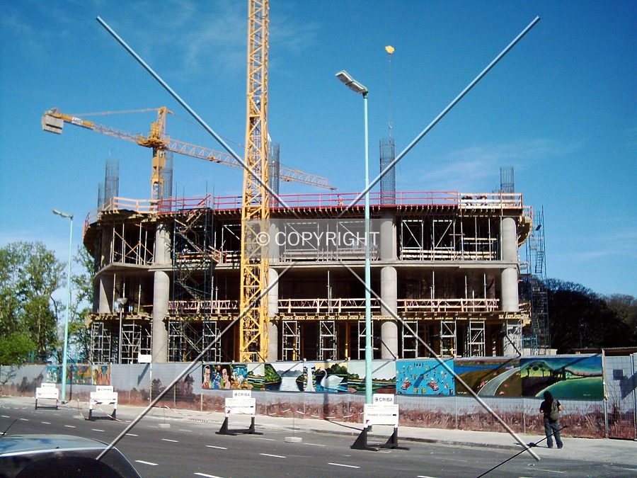 Torre Repsol YPF by Maximiliano Buono