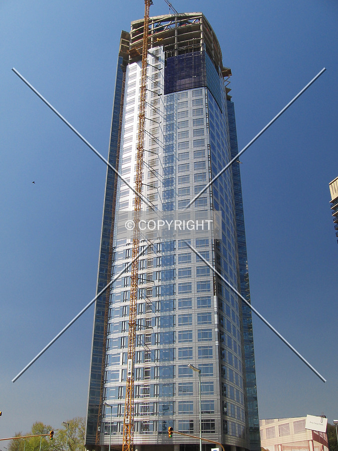 Torre Repsol YPF by Maximiliano Buono