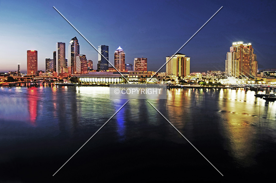 100 North Tampa by Jorge Molina