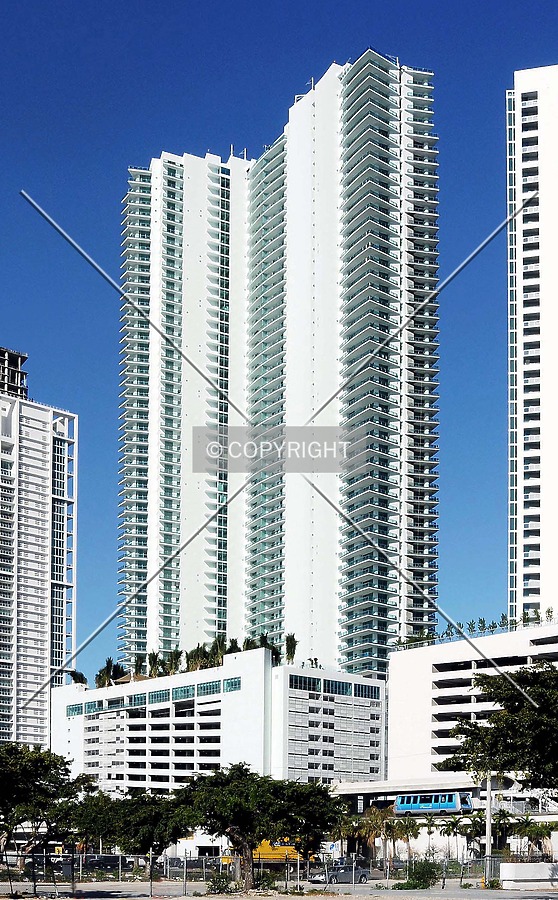 900 Biscayne Bay by Jorge Molina