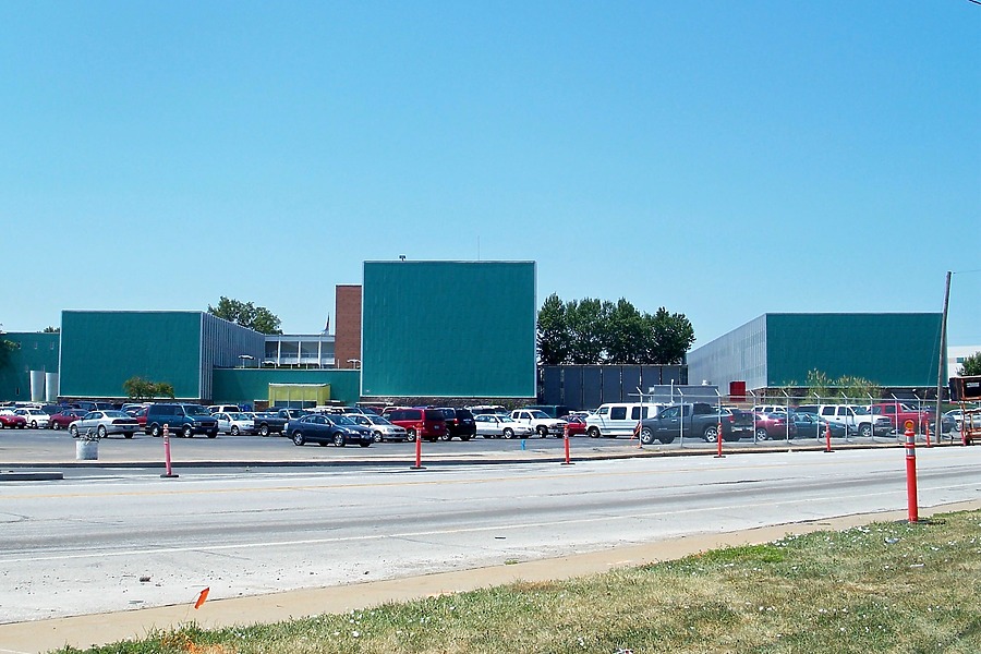 Boeing Building by Ryan Hildebrand