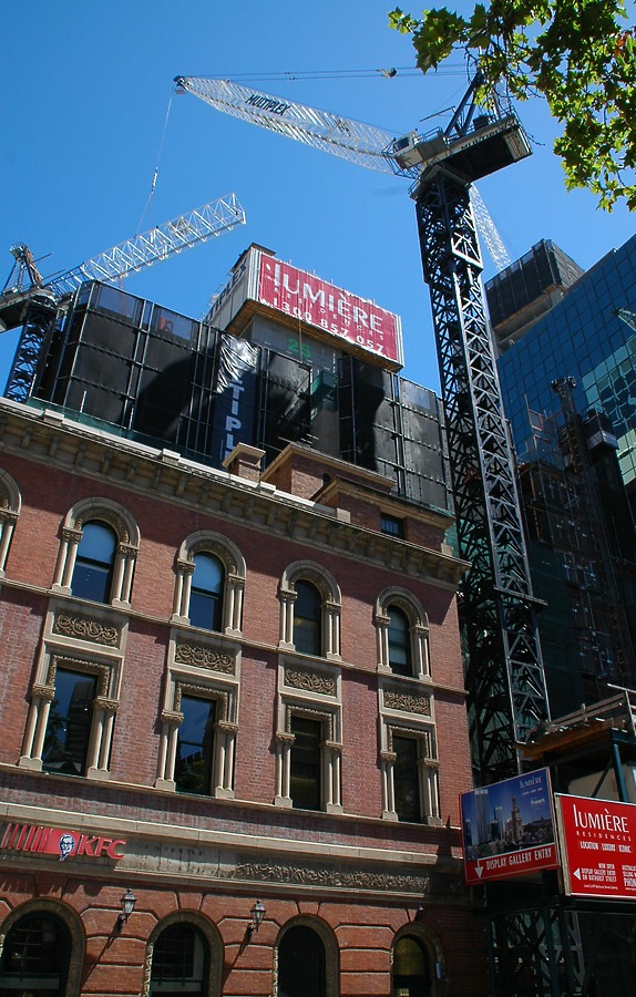 Lumière Residences by John Bek