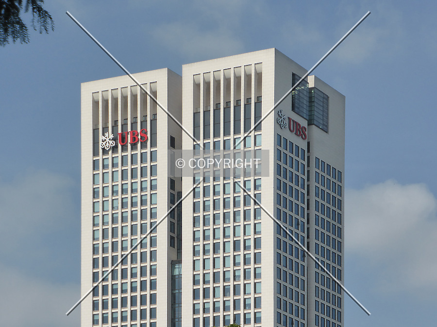 OpernTurm by Nephilim