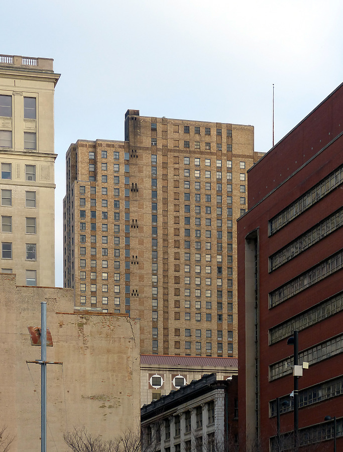 Hilton Cincinnati Netherland Plaza by Nate Lindsey