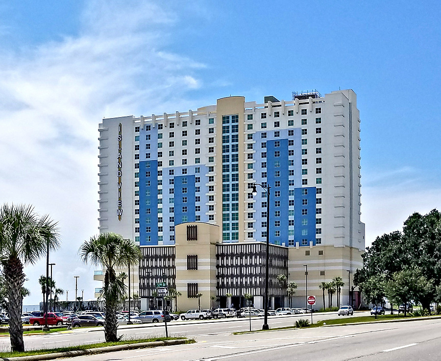 Island View Casino Resort Hotel by Ryan Hildebrand