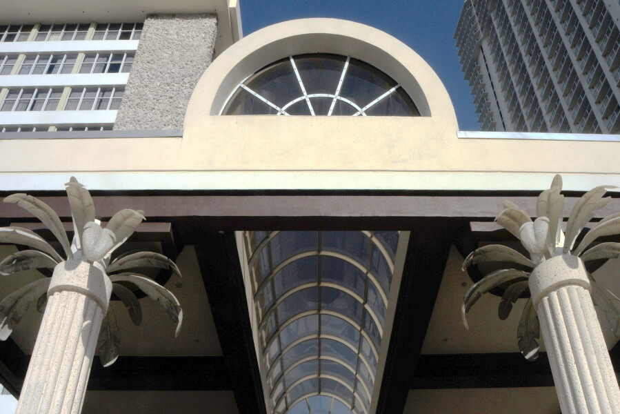Newport Beachside Hotel & Resort