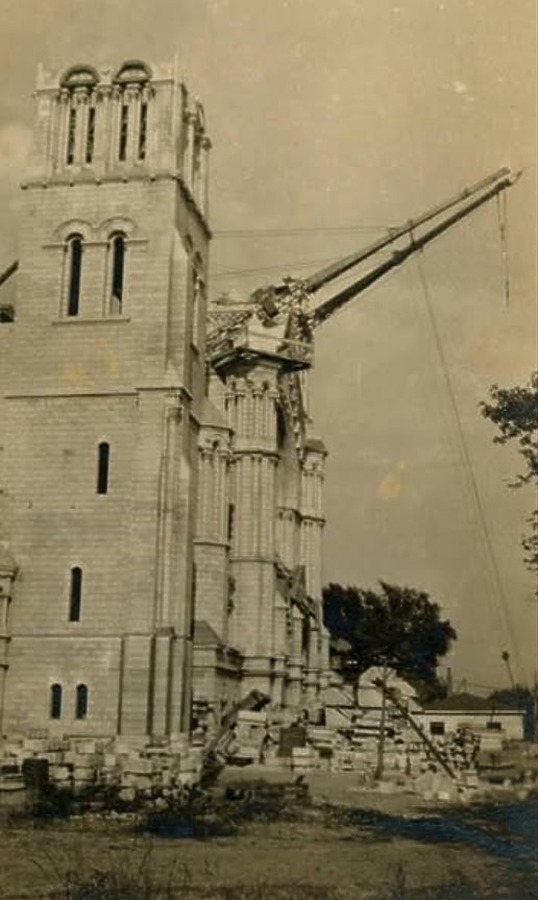 Cathedral Basilica of Saint Louis by Unknown