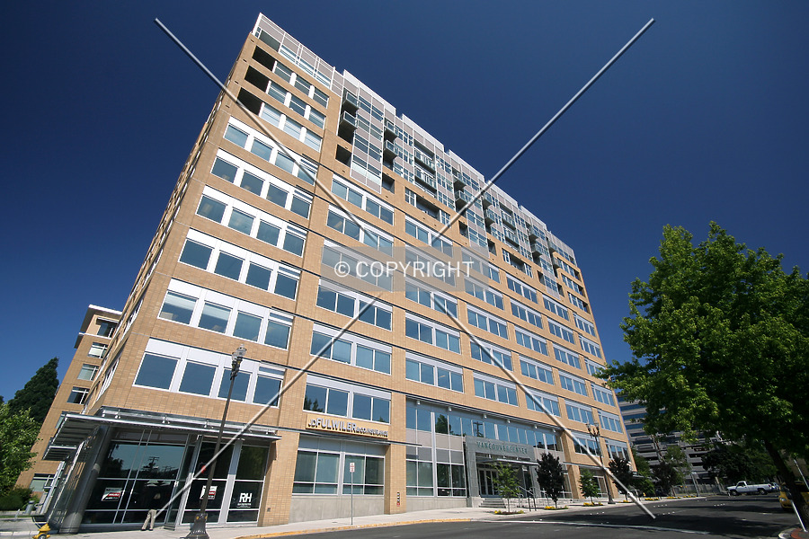 Vancouver Center 3 - Viewpoint by Serdica