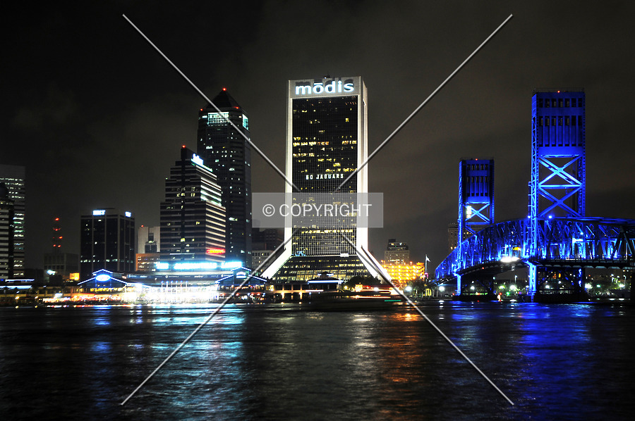 Wells Fargo Center by Jorge Molina