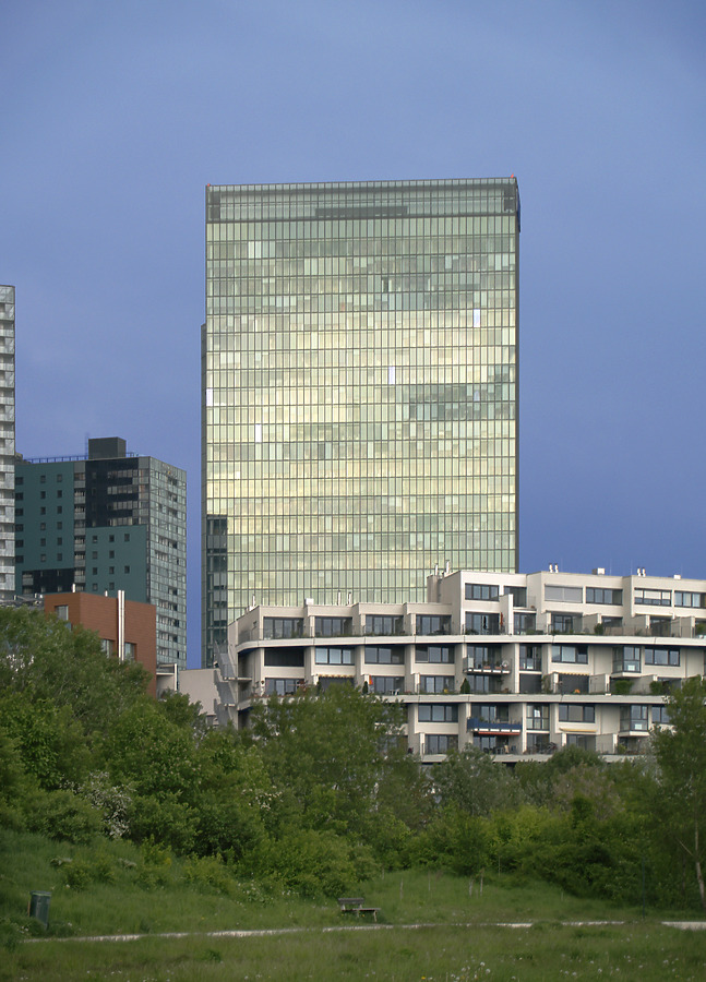 Vienna Twin Towers by Cesar Serrano