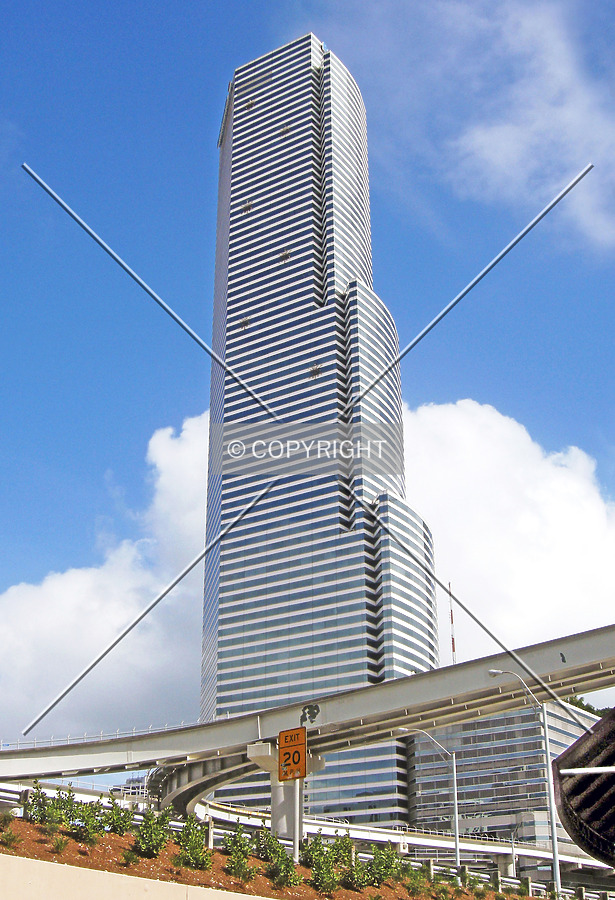 Miami Tower by Jorge Molina