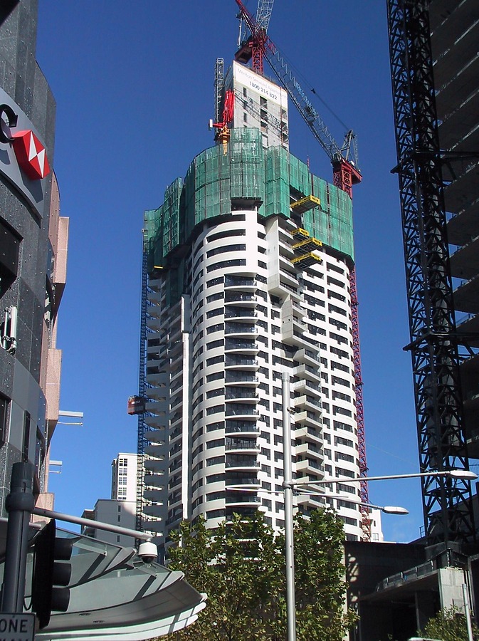 Meriton Tower by John Bek