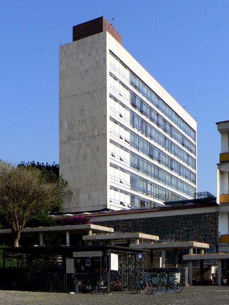 Torre I de Humanidades