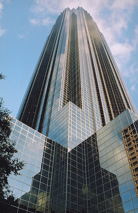 Williams Tower by Kevin Lehnhardt