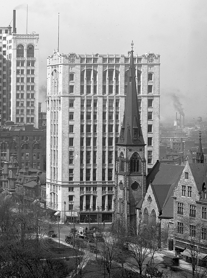 Fyfe Building Apartments by Library of Congress, Prints and Photographs Division, Detroit Publishing Company