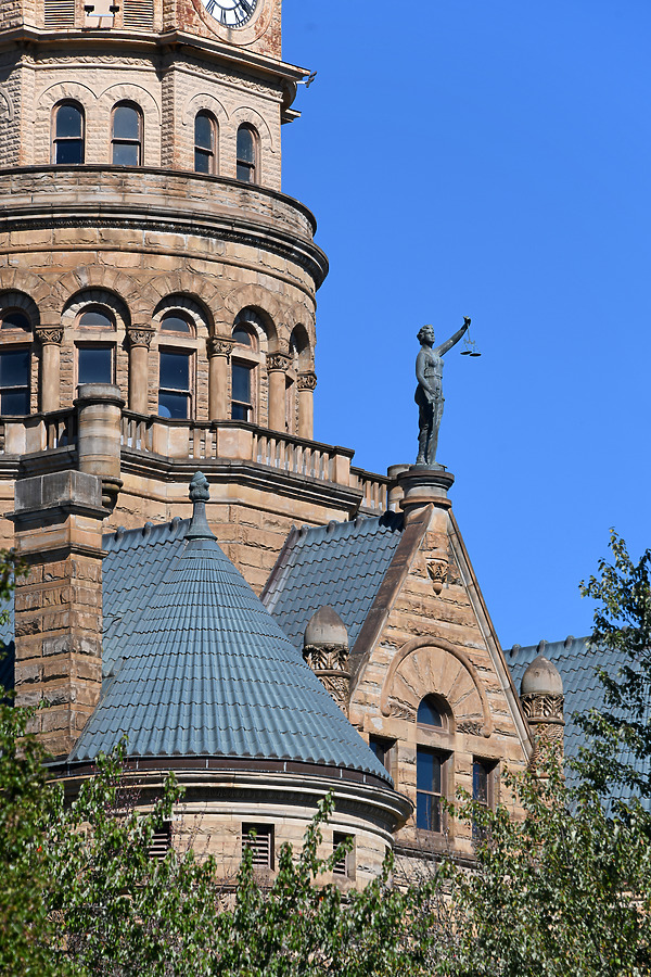 Trumbull County Courthouse by John W. Cahill