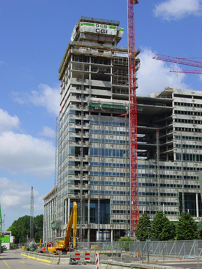 Ito-Toren by Michiel van Dijk