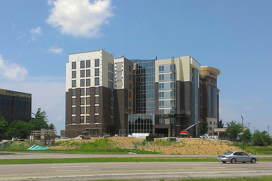 Hyatt Place Saint Louis / Chesterfield by Ryan Hildebrand