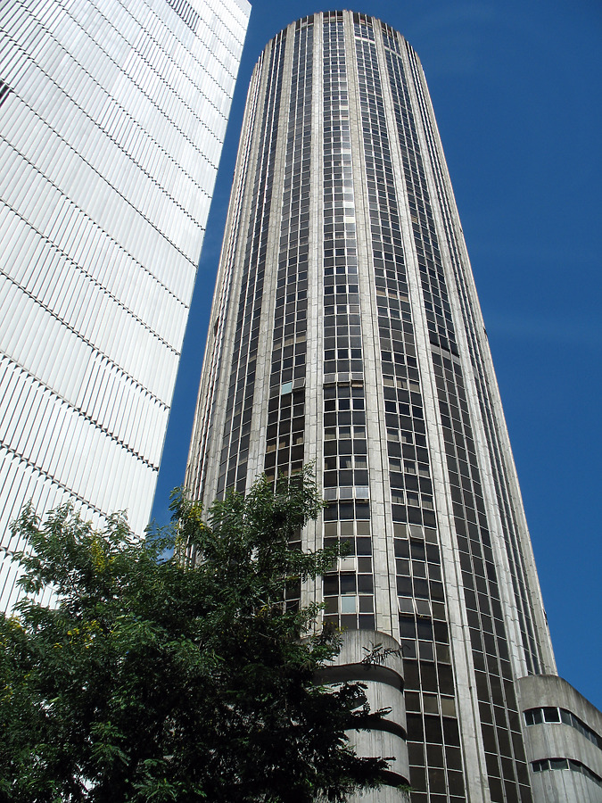Edificio Santos Dumont by Virgilio Grimaldi