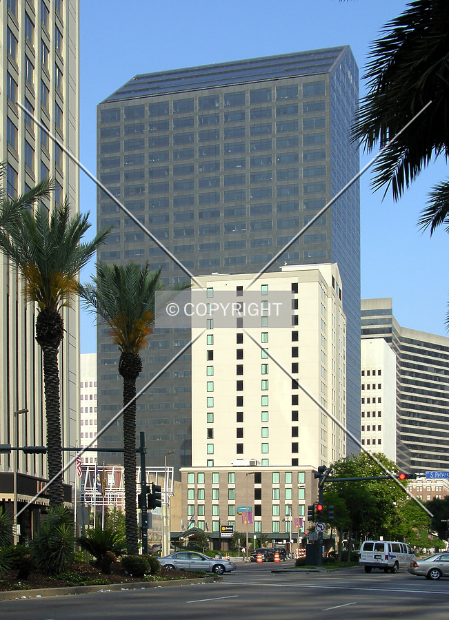 400 Poydras Tower by Chris Patriarca