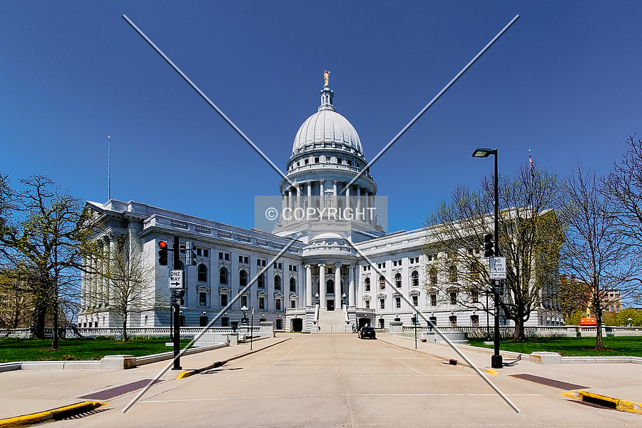 Wisconsin State Capitol by Ryan Hildebrand