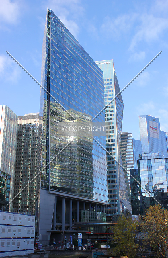 Tour Dexia by Florian Barbier