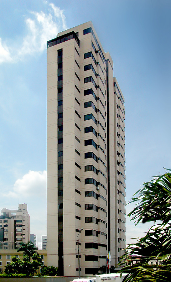 Torre Estelar by Jim Schwartz