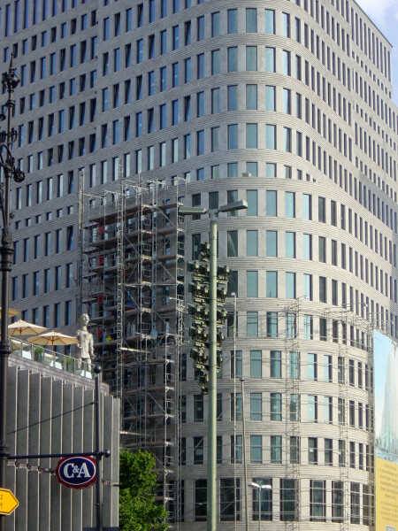 746-839-082
