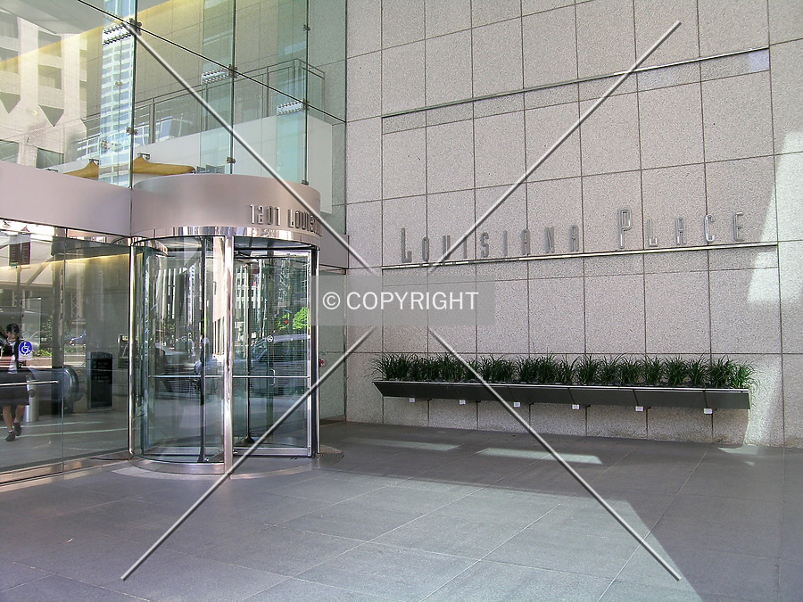 Total Plaza by Serdica