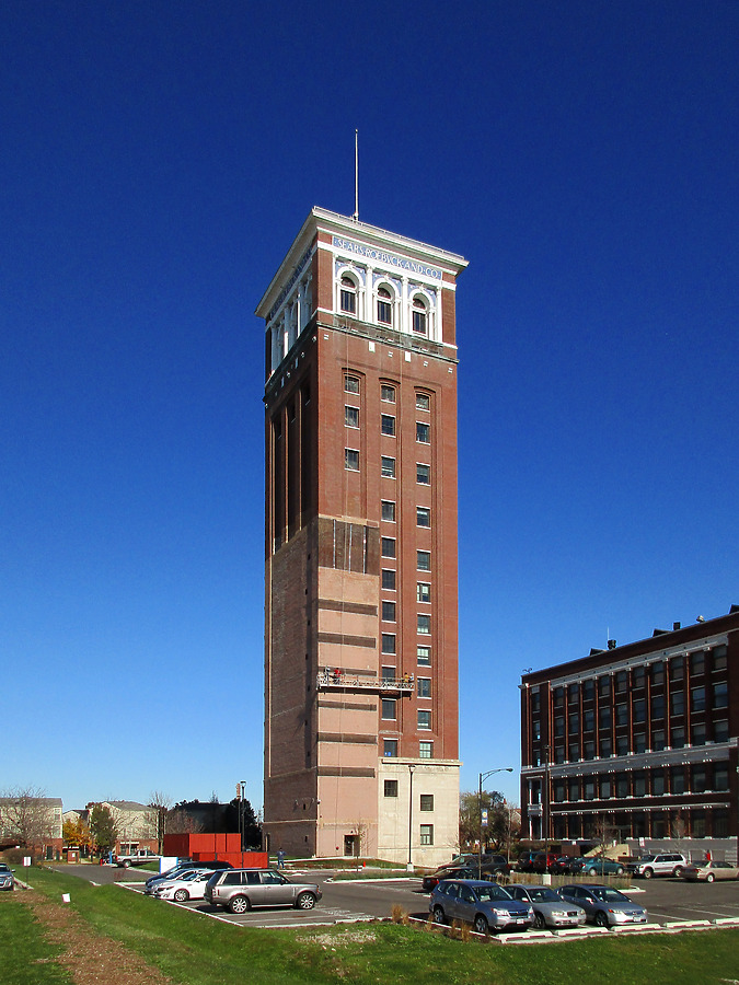 Sears Merchandise Building Tower by Daniel Kieckhefer