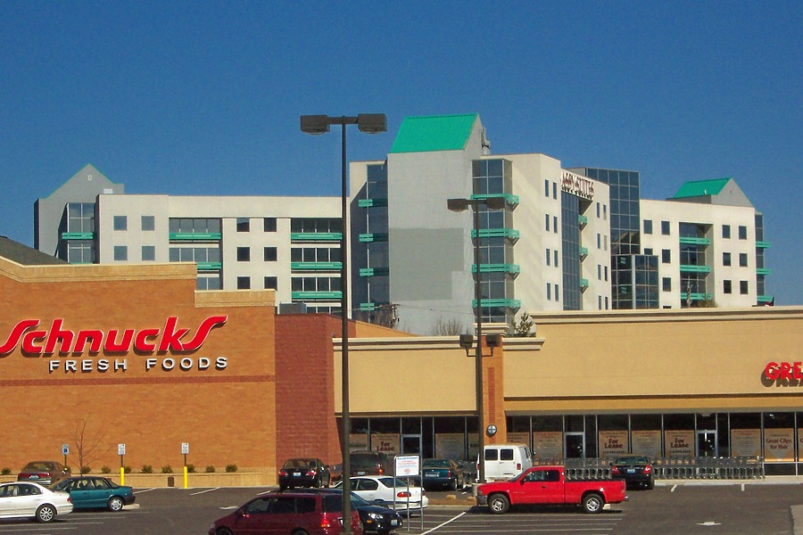 Embassy Suites Hotel Saint Louis Airport by Ryan Hildebrand