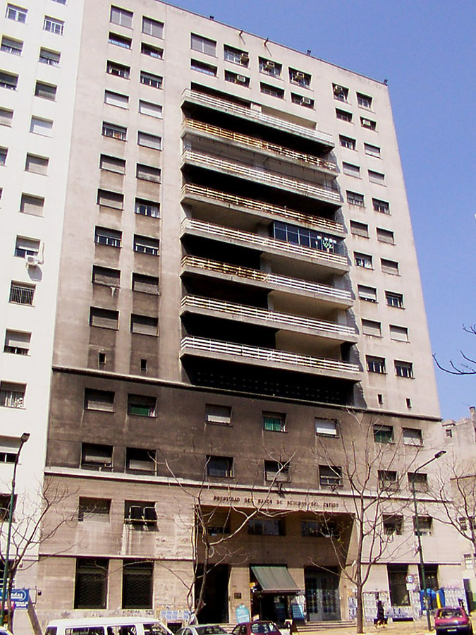 Banco de Seguros del Estado by Daniel Kieckhefer