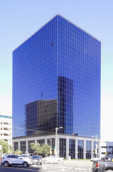 500 West Illinois Avenue