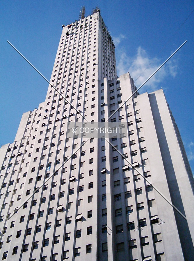 Edificio Alas by Maximiliano Buono