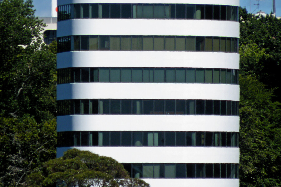 Pinnacle Apartments