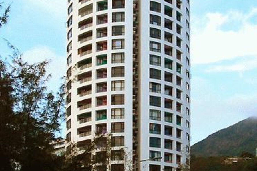 Pine Court 1