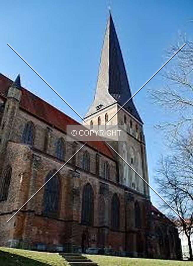St.-Petri-Kirche by Stefan Sachs