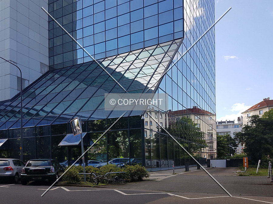 Hochhaus am Park by Nephilim