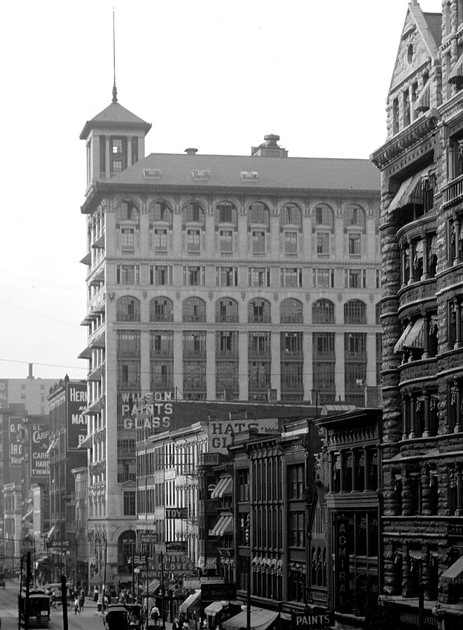 Gwynne Building by Library of Congress, Prints and Photographs Division, Detroit Publishing Company
