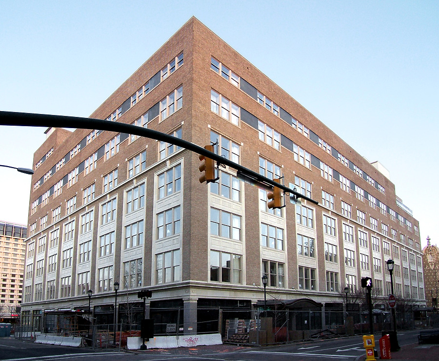 Hilton Richmond Downtown by John Cahill