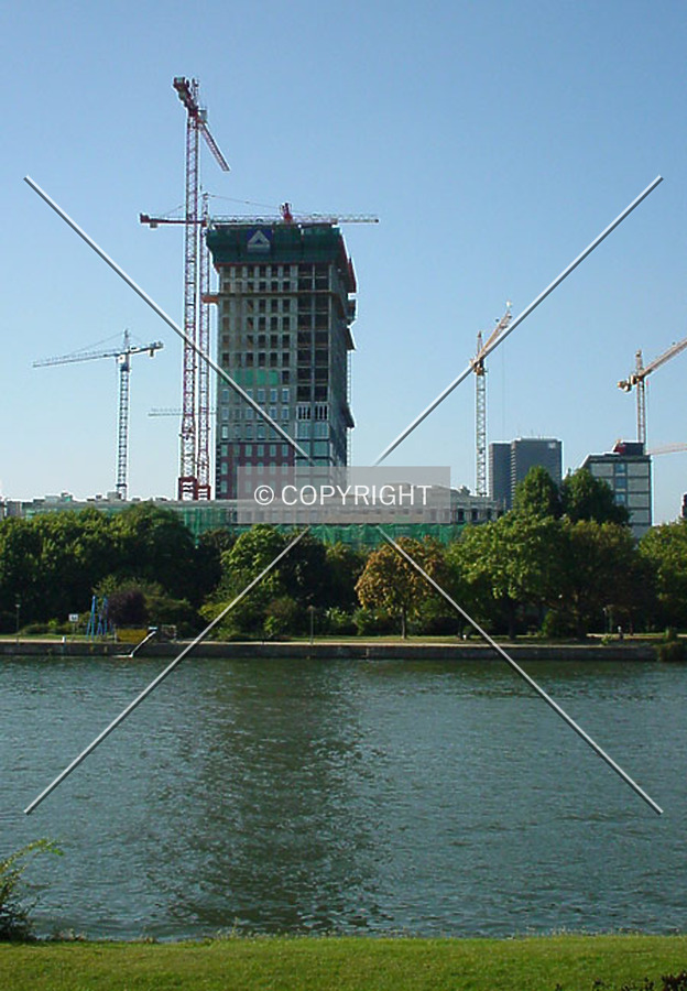 Hochhaus MainForum by Nephilim