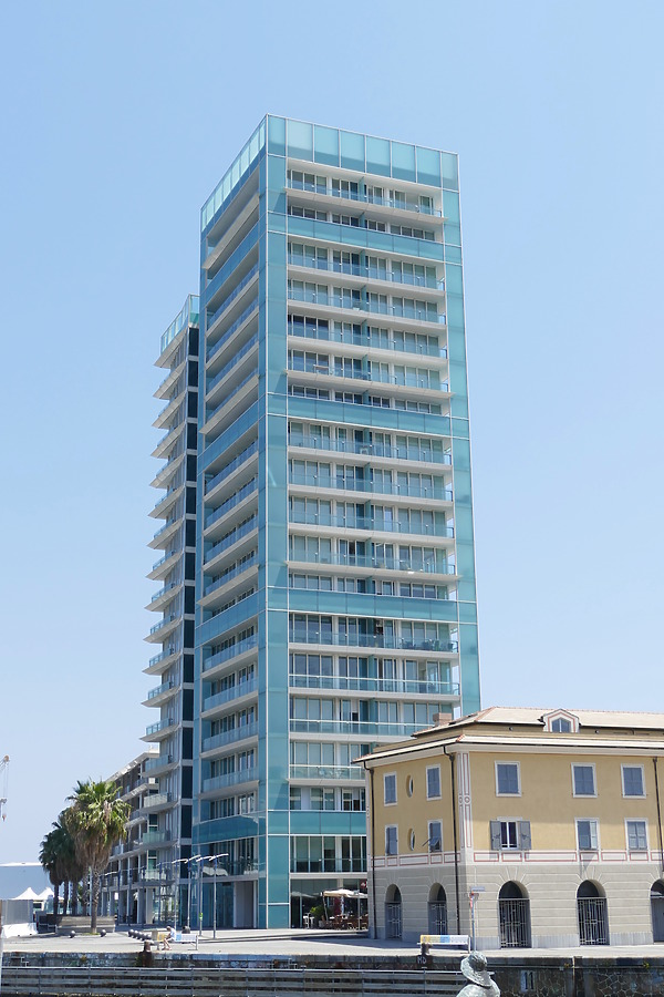 Torre Orsero Bofill by Judikaël Ninon