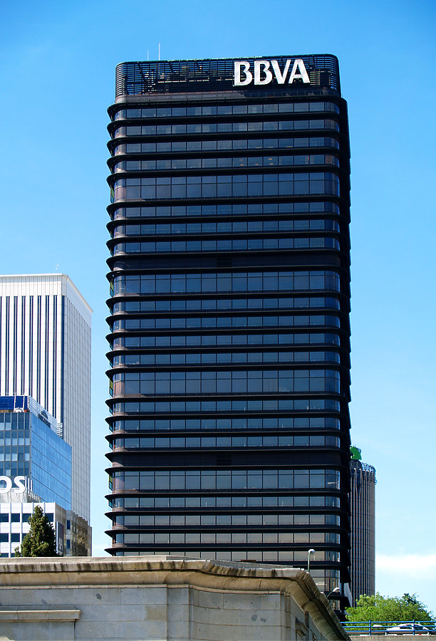 Banco de Bilbao by Cesar Serrano