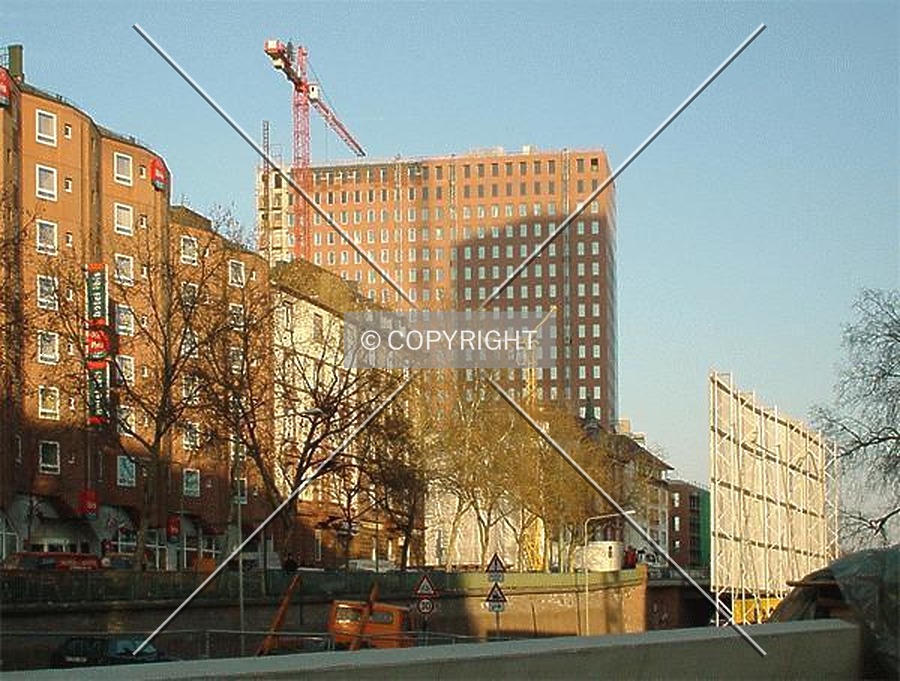 Hochhaus MainForum by Nephilim