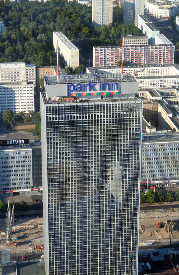 Park Inn Berlin Alexanderplatz by Anders Skærlund Petersen