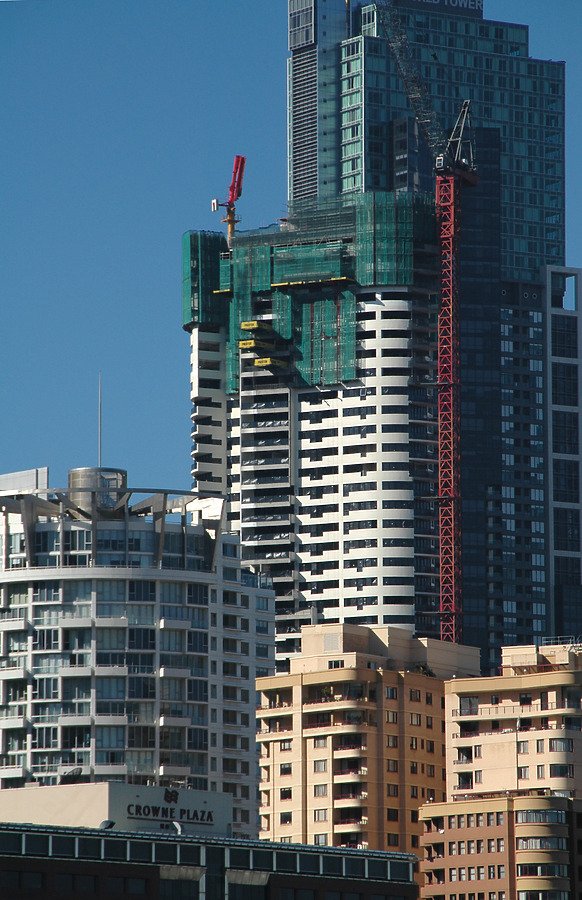 Meriton Tower by John Bek