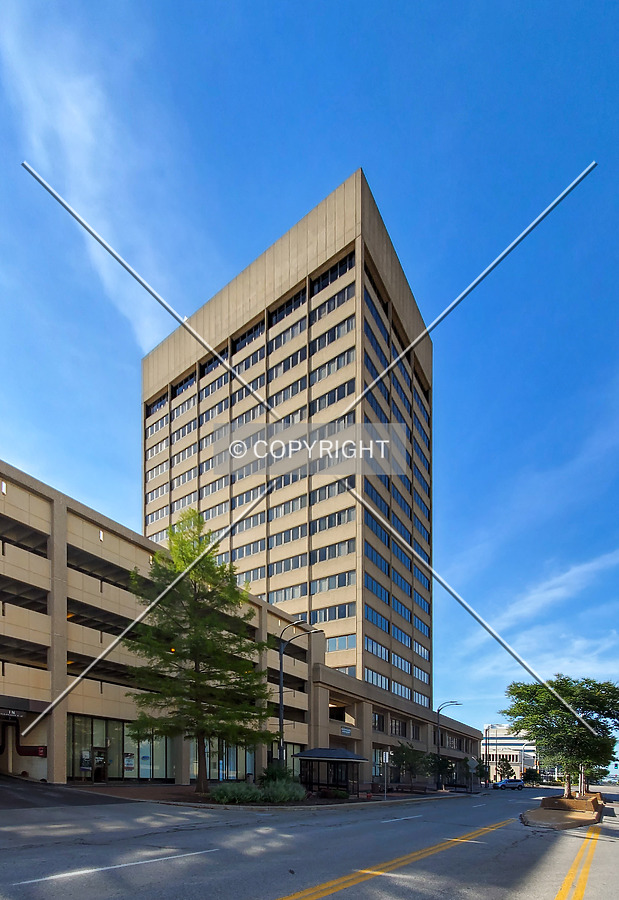 Bank of America Building by Ryan Hildebrand